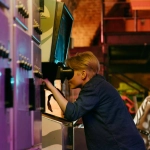 Современные игровые автоматы 2025 года с яркой графикой